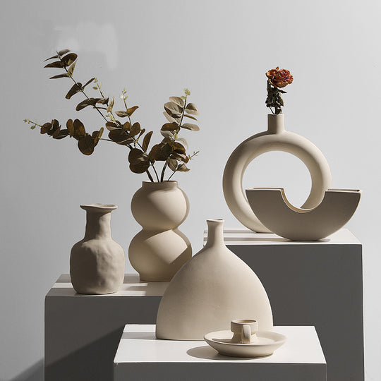 Blanc Minimalist Vase